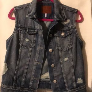 Greywire Lilly Vest in Soho